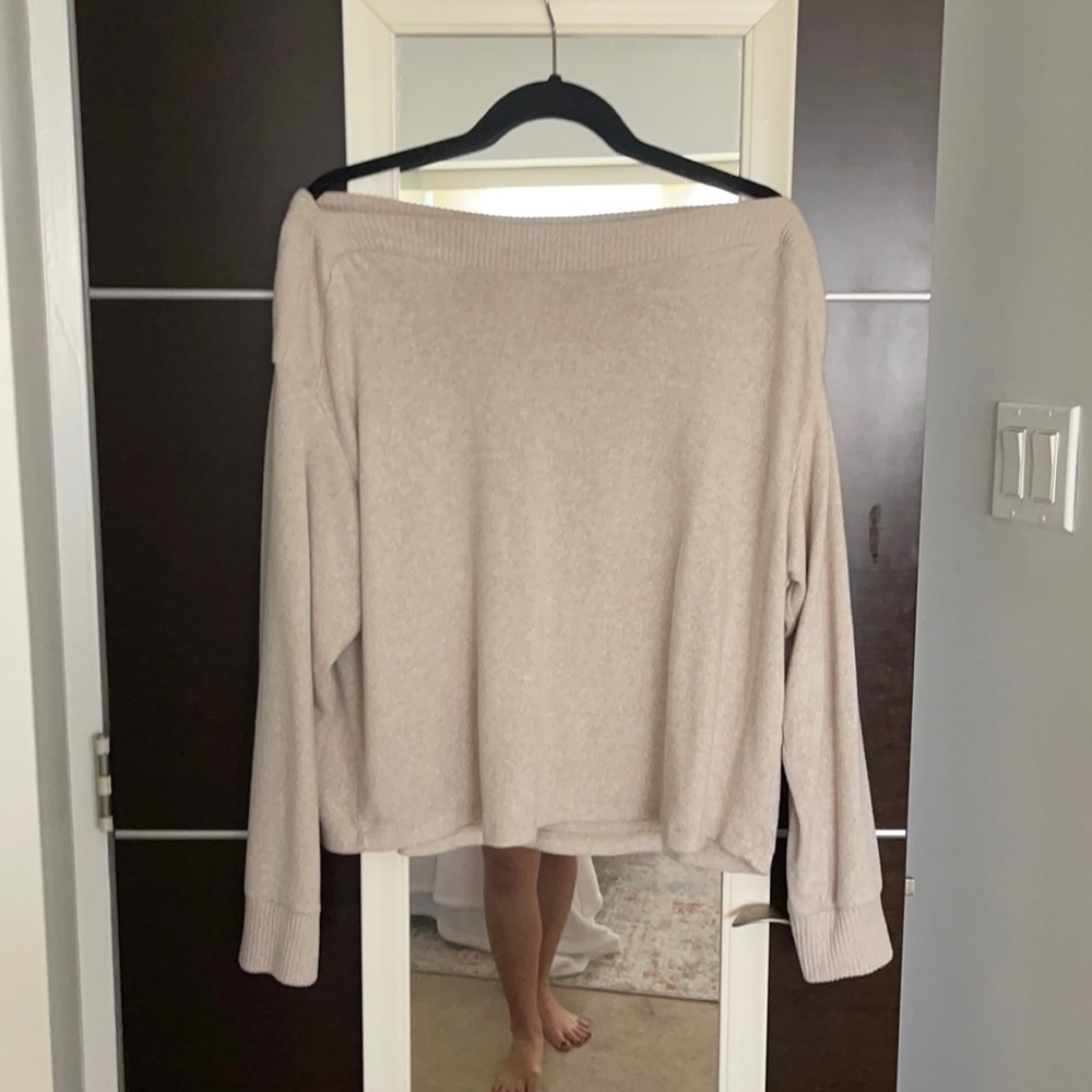H and M off the shoulder sweater